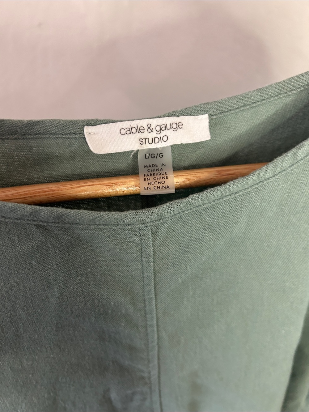 Cable & Gauge Studio Linen Blend Roll Tab Top Sage Green Large - Picture 2 of 12